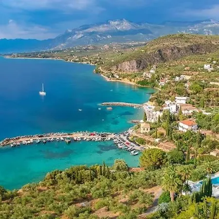 Jeannette's Seaside Getaway - Urban Gem *