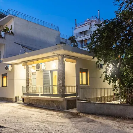 בית נופש Jeannette's Seaside Getaway - Urban Gem קלמאטה