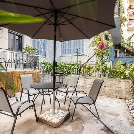 Jeannette's Seaside Getaway - Urban Gem *