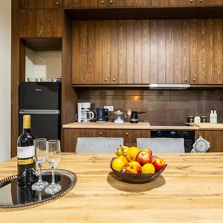 Jeannette's Seaside Getaway - Urban Gem Kalamata