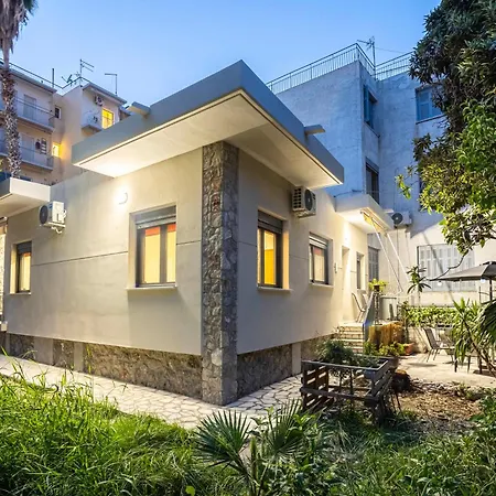 Jeannette's Seaside Getaway - Urban Gem *