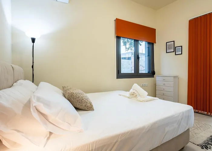 Jeannette's Seaside Getaway - Urban Gem * קלמאטה