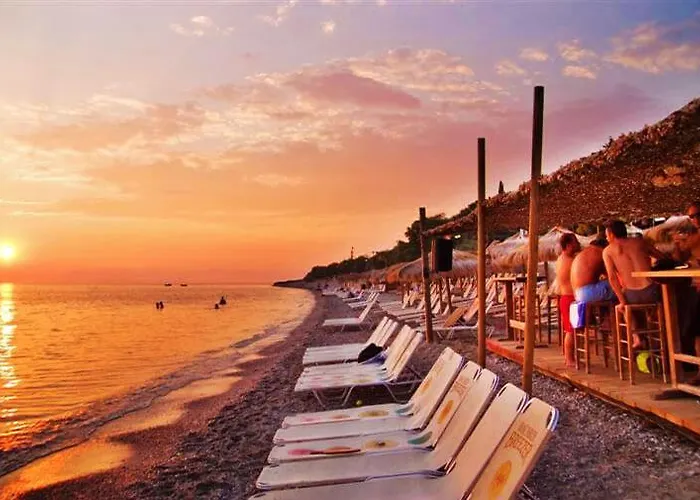 Jeannette's Seaside Getaway - Urban Gem בית נופש קלמאטה