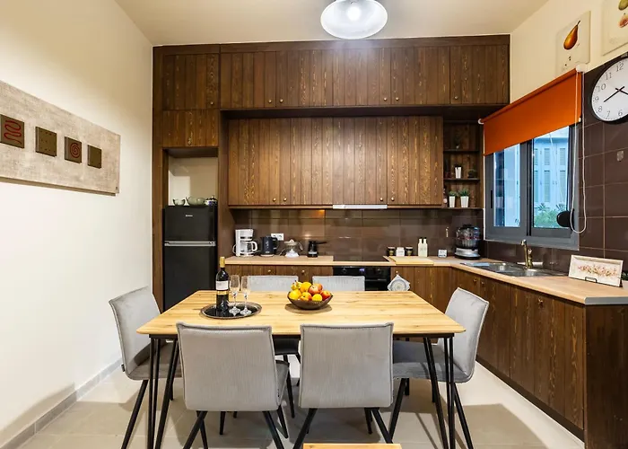 בית נופש Jeannette's Seaside Getaway - Urban Gem *