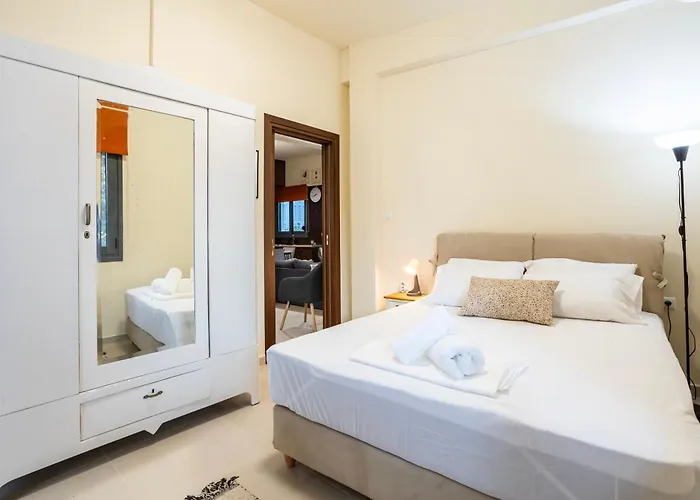 Jeannette's Seaside Getaway - Urban Gem 칼라마타