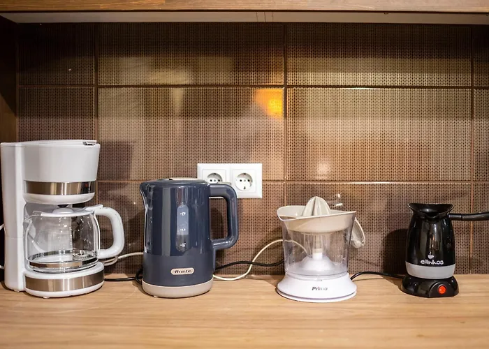 Jeannette's Seaside Getaway - Urban Gem קלמאטה