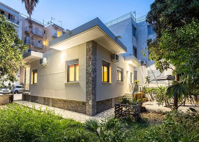 Jeannette's Seaside Getaway - Urban Gem *